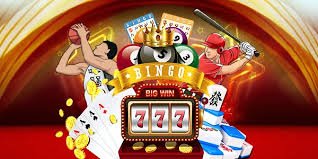 Myanmar ကစားသူများ Online ကတ်ဂိမ်း Poker Baccarat Teen Patti MMK ဖြင့် ကစားနေသော မြင်ကွင်း